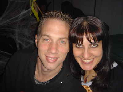20081031-CigarsAndStripesHalloweenCountMidnight�001020